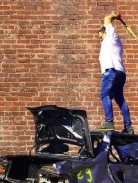 Auto zertrümmern Köln