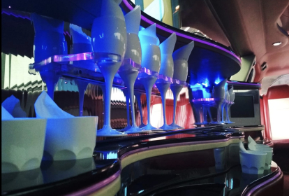 Bukarest Flughafentransfer per Limousine image 3