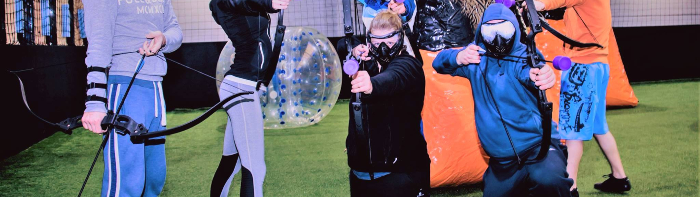 Münster Bubble Football & Arrow Tag image 1