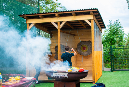 Prag Wettwerfen mit Axt, Messer und Shuriken image 14