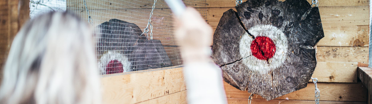 Krakau Wettbewerb im Axtwerfen image 1