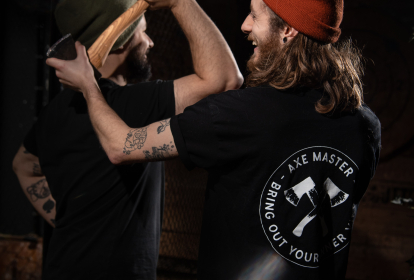 Berlin Axtwerfen image 5