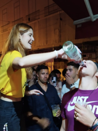 Pub Crawl inkl. Nachtclub & Stripclub Eintritt Krakau