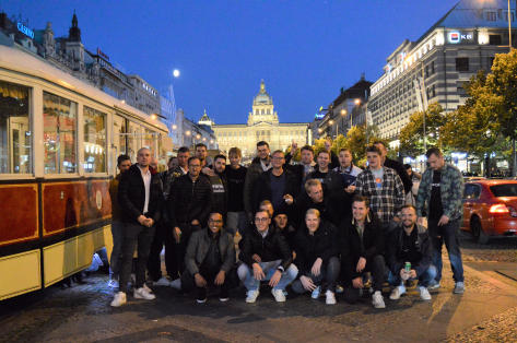 Bartour und Abend im Stripclub Zone 4