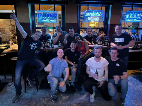 Private Kneipentour & Nachtclub Eintritt inkl. 5-6 Shots + 2 Bier