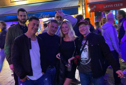 Düsseldorf Private Kneipentour & Nachtclub-Eintritt image 6