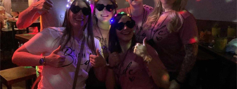 Düsseldorf Privater Pub Crawl mit männlicher Stripshow & Nachtclub image 2