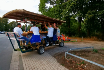 Hamburg Bierbike & Strip image 4
