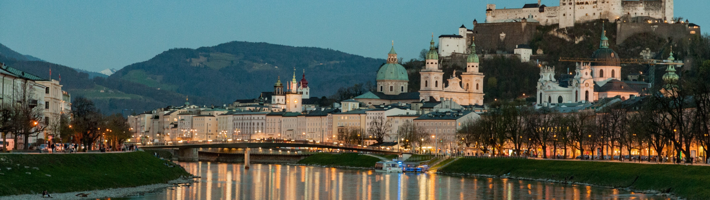 Salzburg Sightseeing mit Boot & Bus image 1