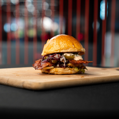 53KDtX6GezOjzZnFUHuEYX-burger.jpg image 3