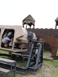 Humvee Überschlagsimulator Prag