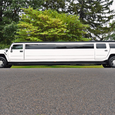 4n7YyGKMBNN1O2qScgIFdF-hummer-limo-in-belgrade.jpg image 5
