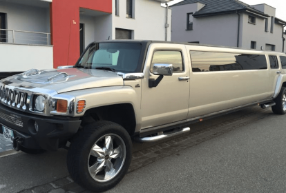 Straßburg Hummer Limousine image 1