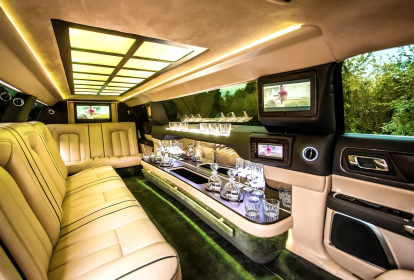 Prag Limousine image 2