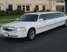 Madrid Lincoln Limousine image 3