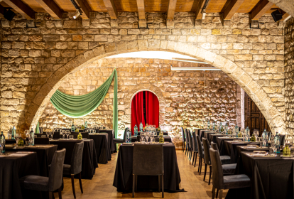 Barcelona Ritteressen mit Mittelalter-Show image 1