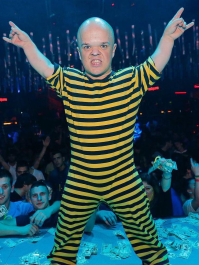 Stripper-Zwerg Ibiza