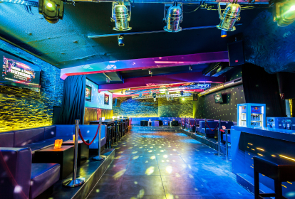 Köln Nachtclub mit Tisch & Getränkeguthaben image 2