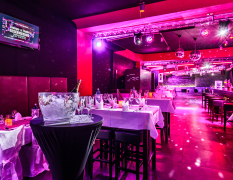 Köln Nachtclub mit Tisch & Getränkeguthaben image 3