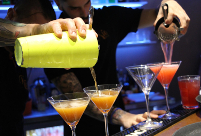 Ibiza Clubbesuch mit VIP-Eintritt und Tischreservierung image 5