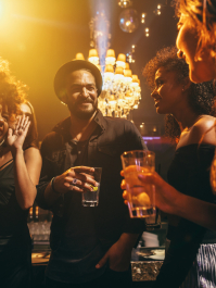 Pub Crawl und Clubeintritt Düsseldorf