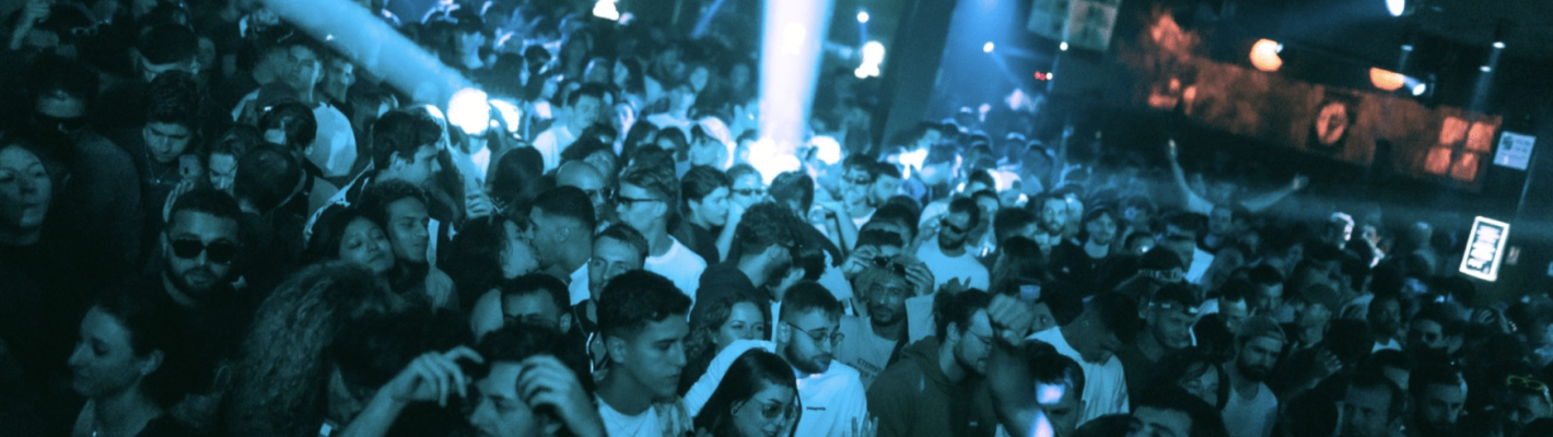 Brüssel Tischreservierung & Getränke im Mirano Nachtclub image 1