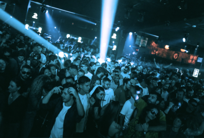 Brüssel Tischreservierung & Getränke im Mirano Nachtclub image 1