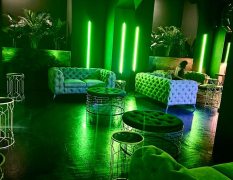 Prag Tisch & Getränke im FU Nachtclub image 3