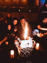 Tisch mit Bottle Service im Radost FX Nachtclub Prag