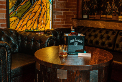 Bratislava Stripclub mit Bühnenshow image 2