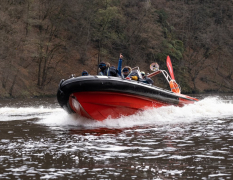 Prag Speedboot-Fahrt image 3