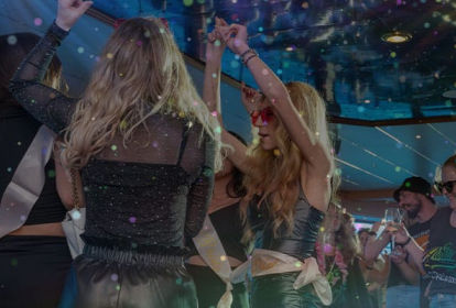 Hamburg Öffentliches Partyboot mit Getränke-Flatrate & Buffet image 6