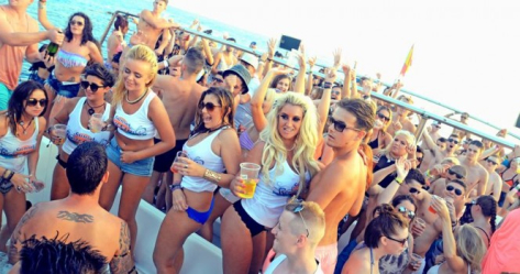 Katamaran-Kreuzfahrt Party