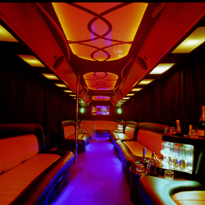 efbd5ec9a5b3e31182929563c154084d-partybus.jpg image 1