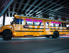 Berlin Amerikanischer Schulbus image 3