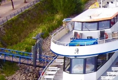 Köln Privates Partyschiff image 1