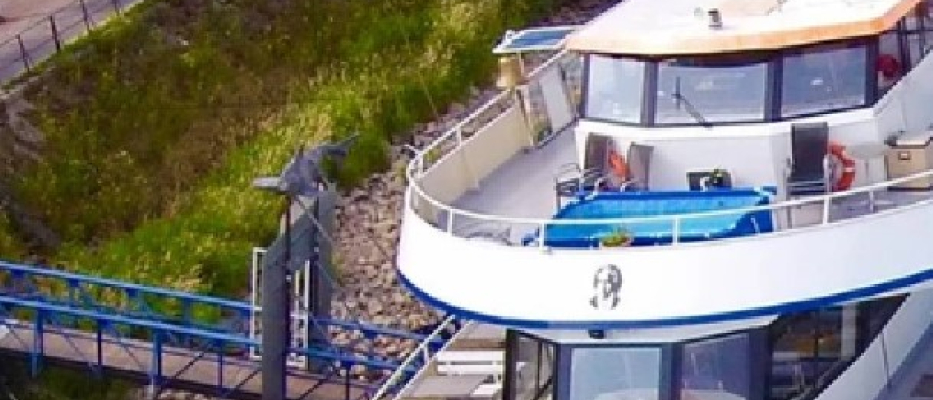 Köln Privates Partyschiff image 1