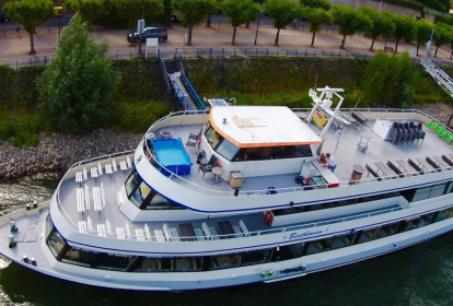 Köln Privates Partyschiff image 2