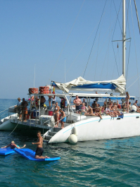 Katamaran-Party mit Barbecue Barcelona