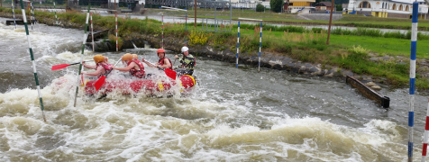 Prag Wildwasser-Rafting image 2