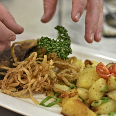 zwiebelrostbraten.jpg image 1