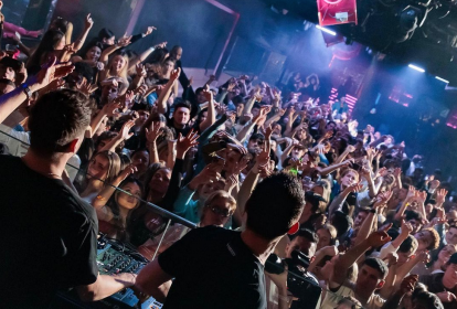 Barcelona Partynacht im Opium Club image 5