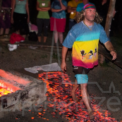 5l6EtAZ3f21feJy1VV7YNU-firewalking-experience-czechrepublic-experiencze-1a-0.jpg image 4