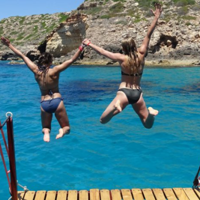 5riw9DRiyuzdqgHwVlgFt4-barcasamba-daytime-boat-experience-1.jpg image 2