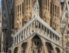 Barcelona Besuch in der Sagrada Familia image 3