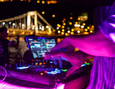 Budapest Partyboot image 4