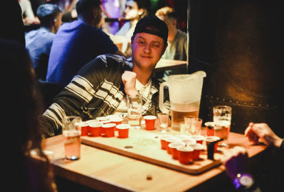 Köln Kneipenolympiade mit Bier-Flatrate image 2