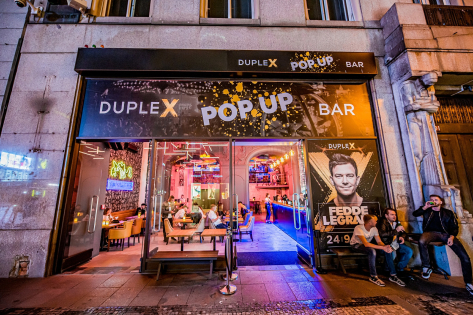 VIP-Nacht in der Duplex Pop-up-Bar