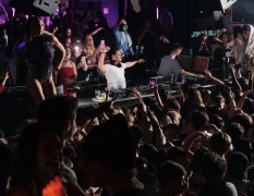 Barcelona Partynacht im Opium Club image 4