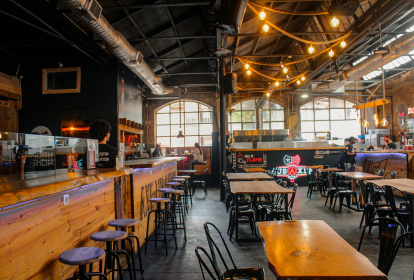 Lissabon Axtwerfen mit Dinner image 5